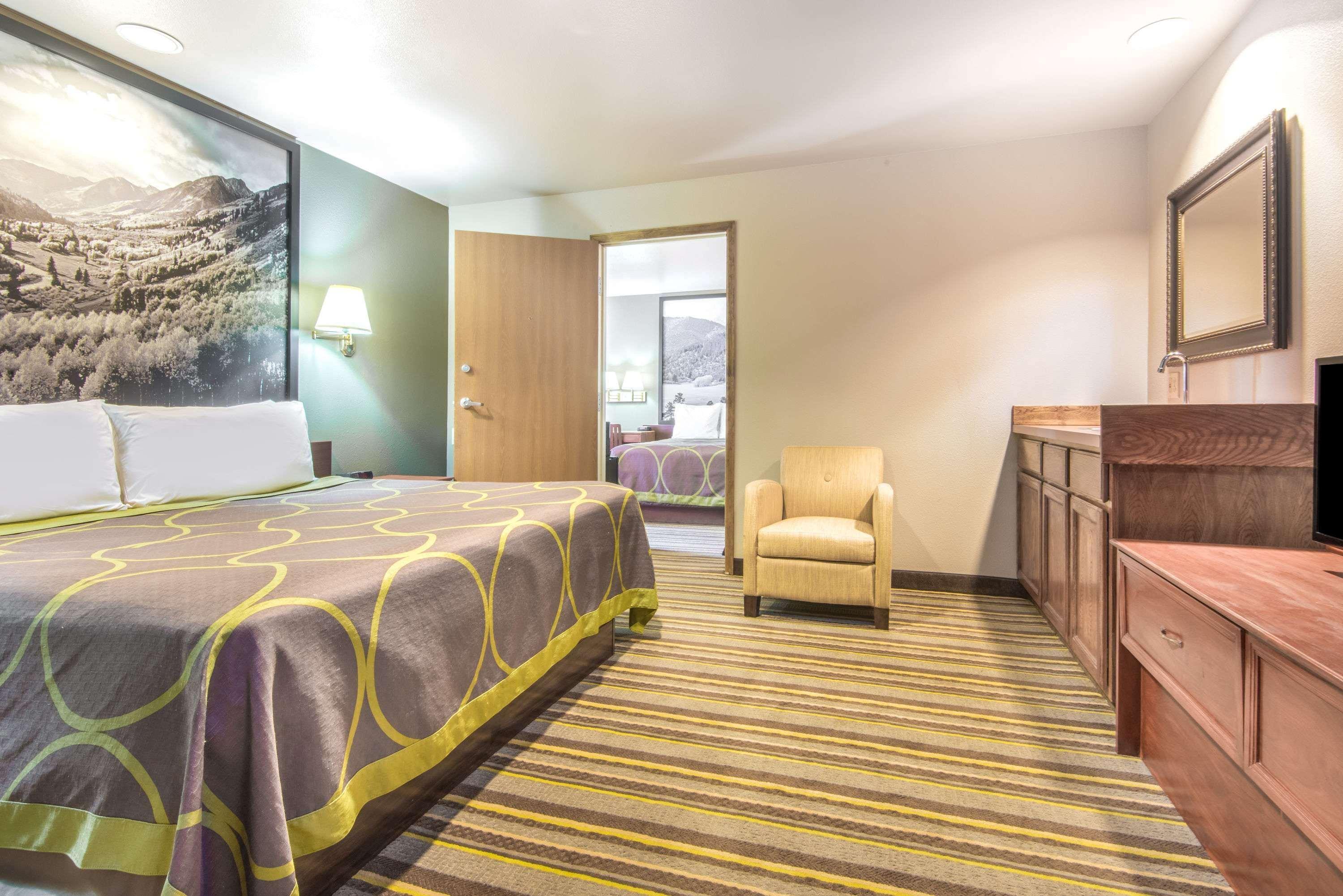 ซูเปอร์ 8 บาย วินด์แฮม บัวนา วิสตา Hotel บูเอโนวิสตา ภายนอก รูปภาพ